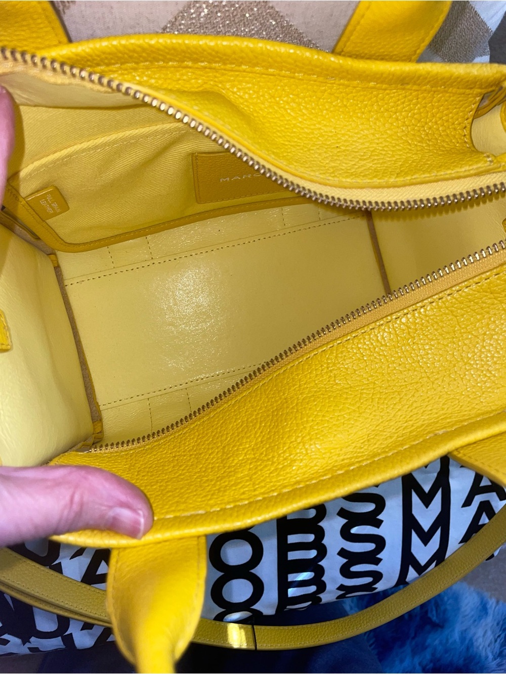 Marc Jacobs Yellow The Tote Bag Pebbled Leather Top-Handle Tote - Picture 6 of 11